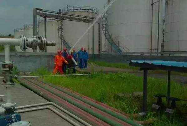 国产成人精品一区二区三区